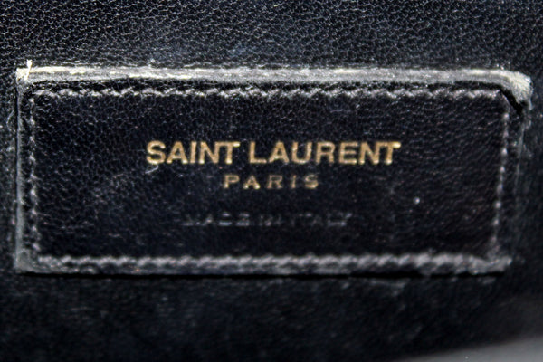 Saint Laurent 黑色粒面壓花皮革中型 Kate 包