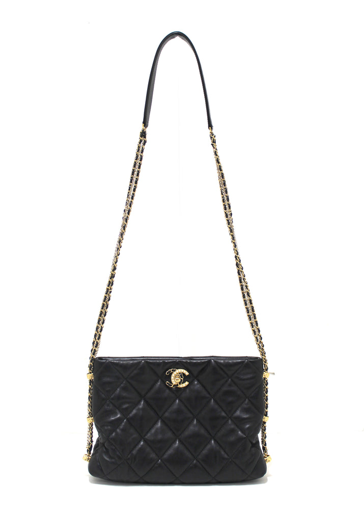 CHANEL HOBO HANDBAG IN BLACK QUILTED LEATHER LOGO CC QUILTED BAG