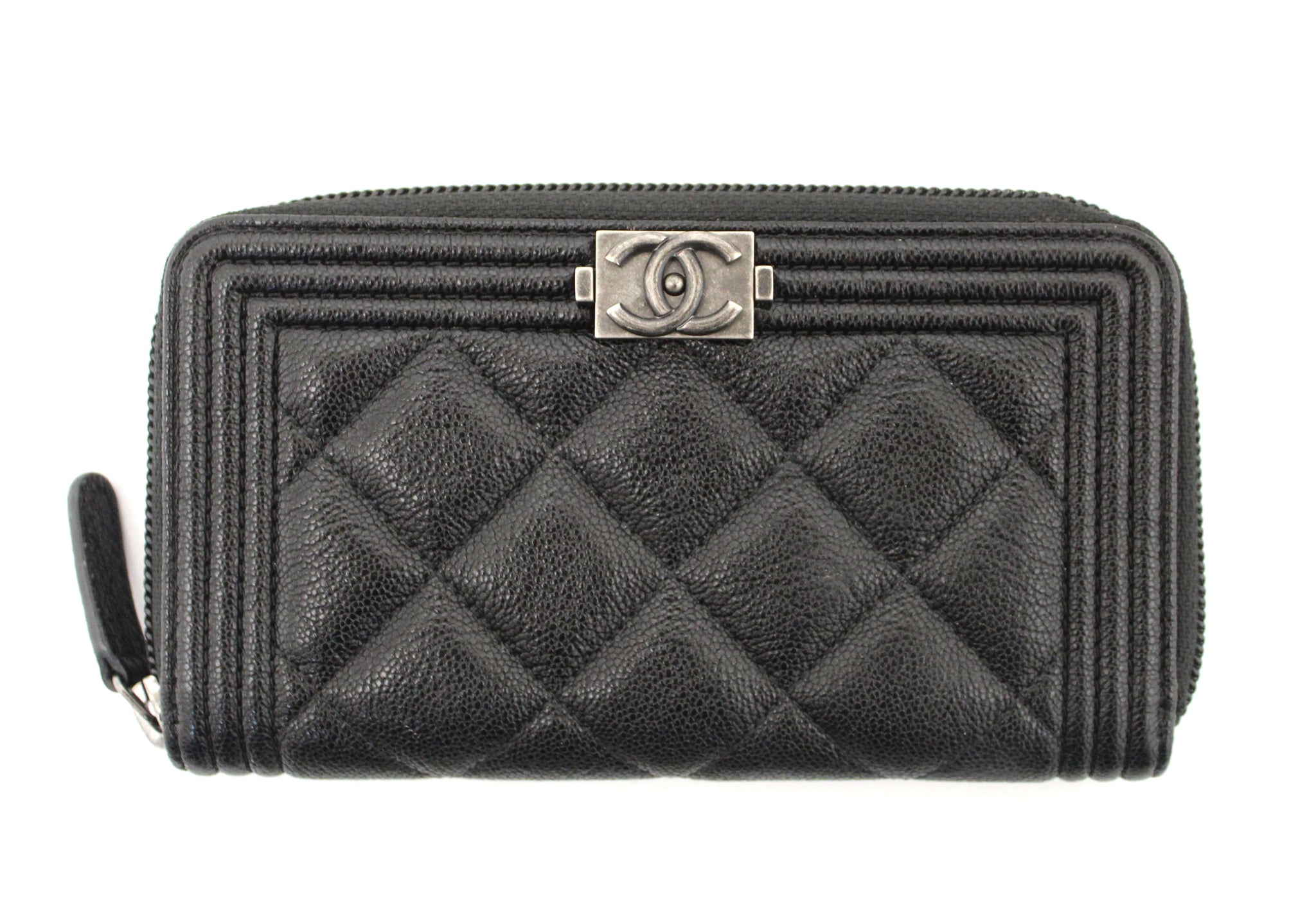 NEW Chanel Black Quilted Caviar Leather Boy Small Zip Around