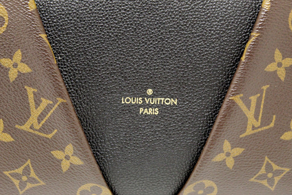 Louis Vuitton Classic Monogram V Tote MM Bag