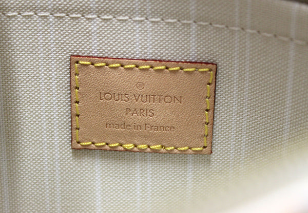 NEW  Louis Vuitton Giant Monogram Summer By the Pool Blue Multi-Pochette Accessoires Bag