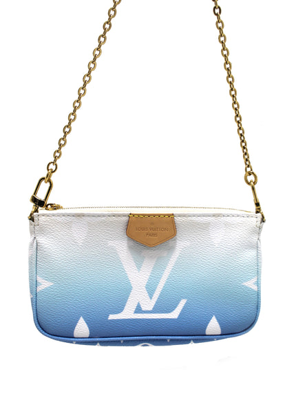 NEW  Louis Vuitton Giant Monogram Summer By the Pool Blue Multi-Pochette Accessoires Bag