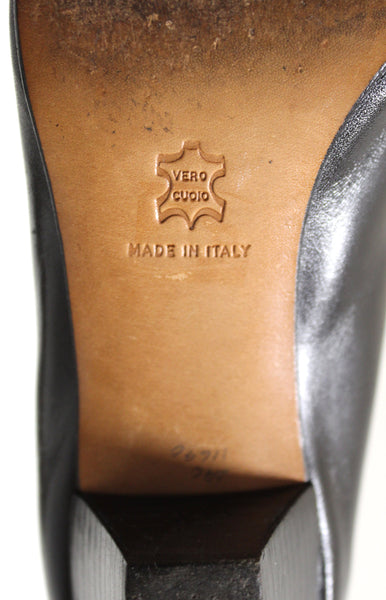 Salvatore Ferragamo Calfskin Black Leather Pumps Size 6.5C