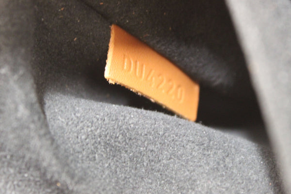 Louis Vuitton 反向 Monogram Dauphine 小號雙肩包