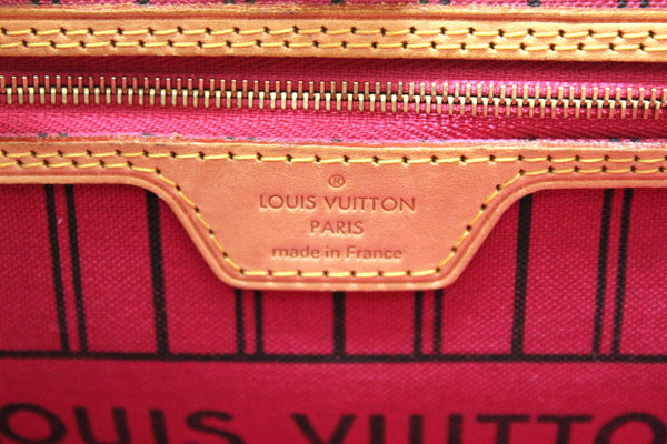 Authentic Louis Vuitton Classic Monogram Neverfull PM Tote Shoulder Ba –  Paris Station Shop
