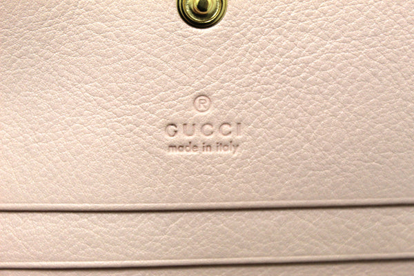 新款 Gucci GG Supreme 粉紅條紋冰淇淋皮夾