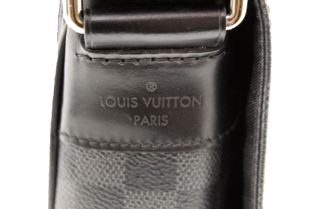 Louis Vuitton Damier Graphite District PM Messenger Bag – myGemma