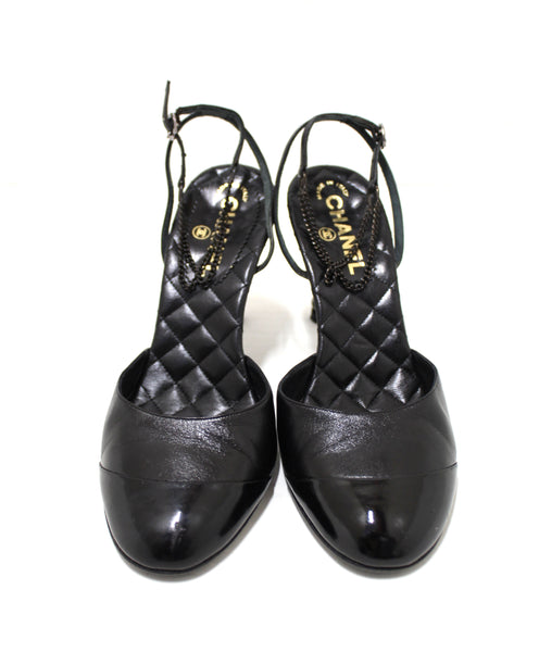 香奈兒黑色皮革絎縫帶鏈條涼鞋跟鞋尺寸 38