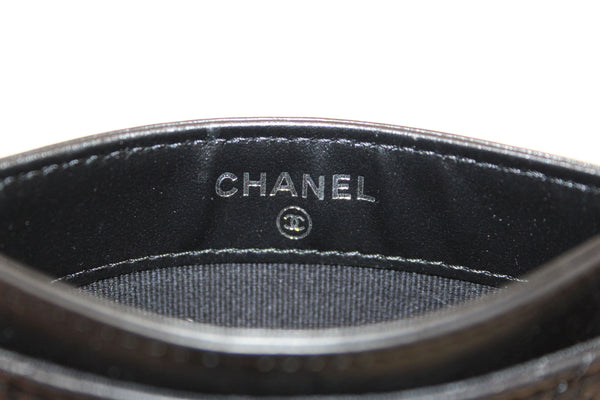 Chanel 黑色小牛皮絎縫再發卡包