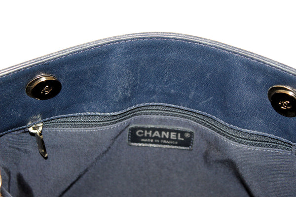 Chanel 絎縫藍色小羊皮皮革購物單肩托特包