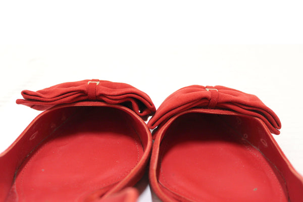 Salvatore Ferragamo 紅色絨面革 Reda 蝴蝶結露跟高跟鞋，尺寸 8C
