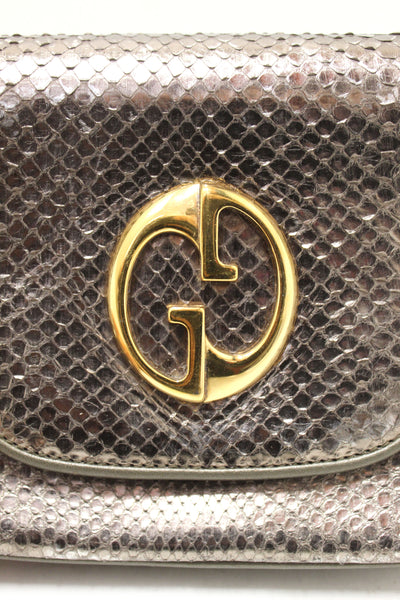 Gucci 金屬感蟒蛇皮 1973 鏈條小號單肩包
