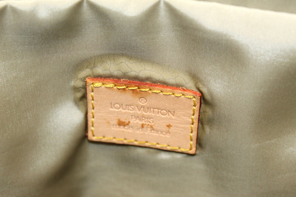 Louis Vuitton Damier Geant Canvas Messenger Bag