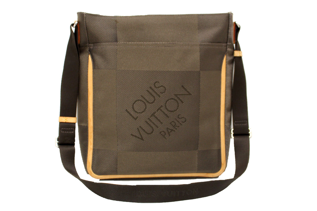 Louis Vuitton Damier Geant Canvas Messenger Bag – Italy Station
