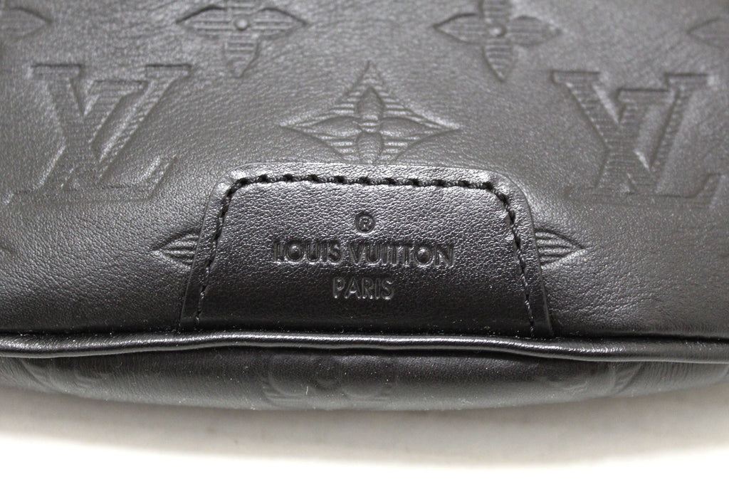 LV LV Men Discovery Bumbag in Monogram Shadow Calf Leather-Black