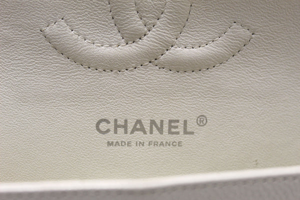 Chanel White Caviar Leather Medium Classic Flap Chain Handbag