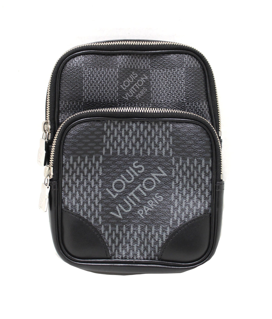 Louis Vuitton Damier Graphite Canvas e Camera Case Bag