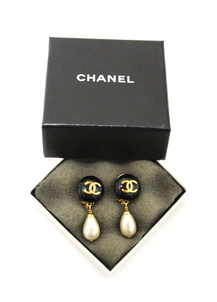 Chanel 復古經典 CC 帶珍珠吊墜耳環