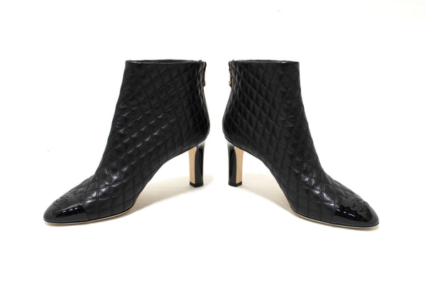 NEW  Chanel Black Quilted Leather Ankle Heel Boots Size 40.5