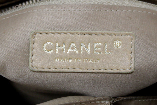 Chanel 米色泡泡絎縫小羊皮皮革圓頂禮帽