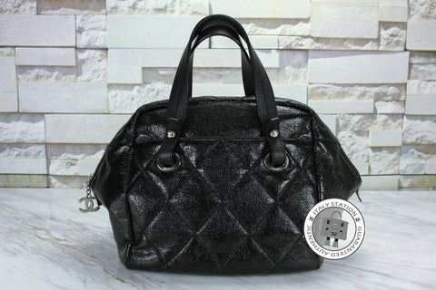 chanel-shopping-leather-tote-bag-shw-IS030855