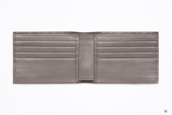 bottega-veneta-v-intrecciato-leather-short-wallet-IS035057