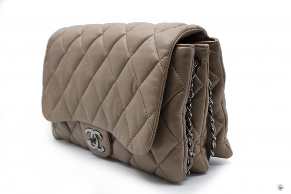 chanel-a-y-quilted-flap-lambskin-shoulder-bags-shw-IS036601
