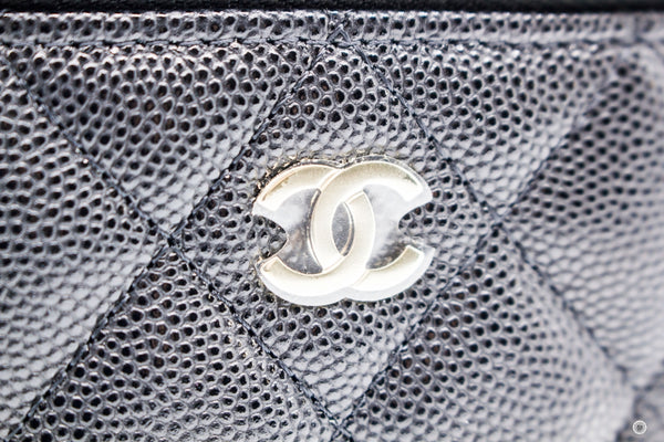 chanel-apy-small-vanity-caviar-shoulder-bags-pbhw-IS036685