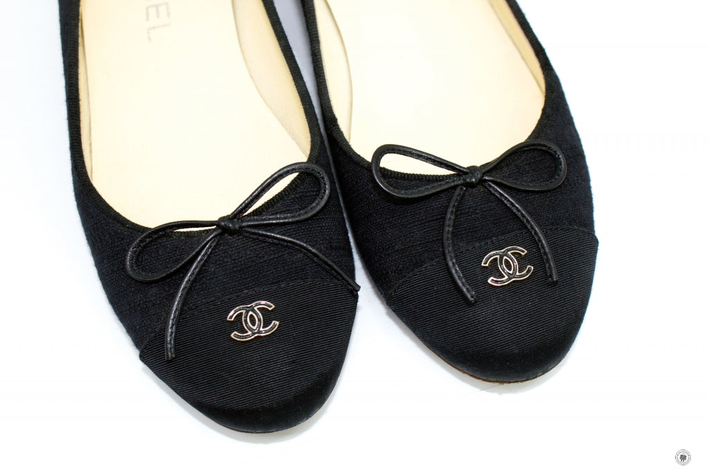CHANEL Chanel Ballerinas Black Fabric Flat