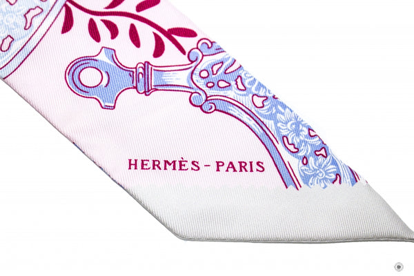 hermes-hs-etriers-remix-twilly-silk-silk-scarf-IS036768