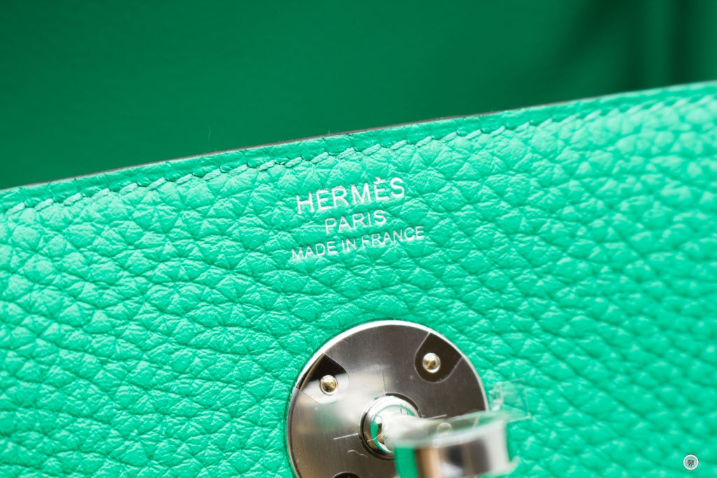 HERMÈS A sage-green Bourlingue shoulder bag in Clemence…
