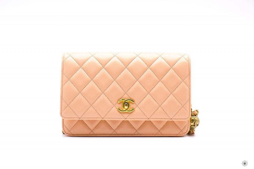 chanel 19 flap bag quilted lambskin medium