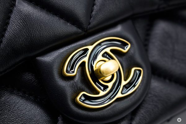 chanel-asb-mini-flab-bag-with-enamel-and-gold-tone-metal-calfskin-shoulder-bags-gbhw-IS037024
